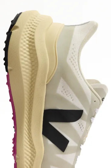 CONDOR 3 ENGINEERED-MESH LIGHT GREY BLACK GRADIENT