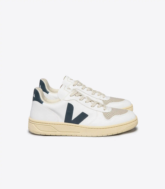 V-10 CWL WHITE PETALE