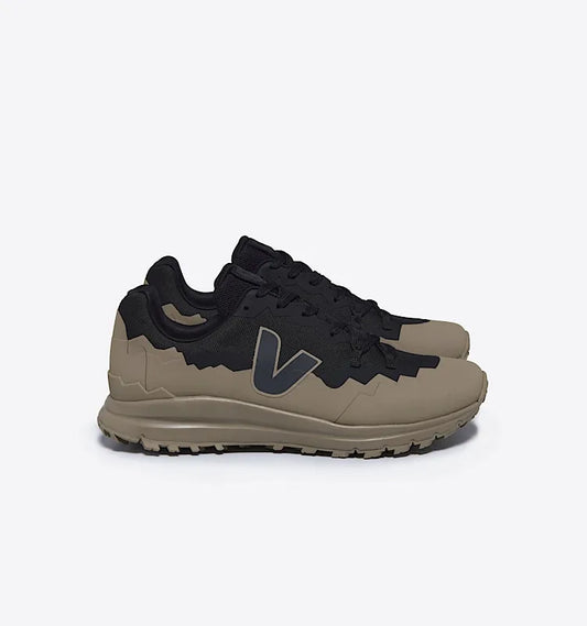 FITZ ROY TREK-SHELL VEJA X SEA SHEPHERD FULL BLACK