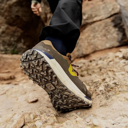 FITZ ROY TREK-SHELL VEJA X BUFF® TERRA LIQUOR